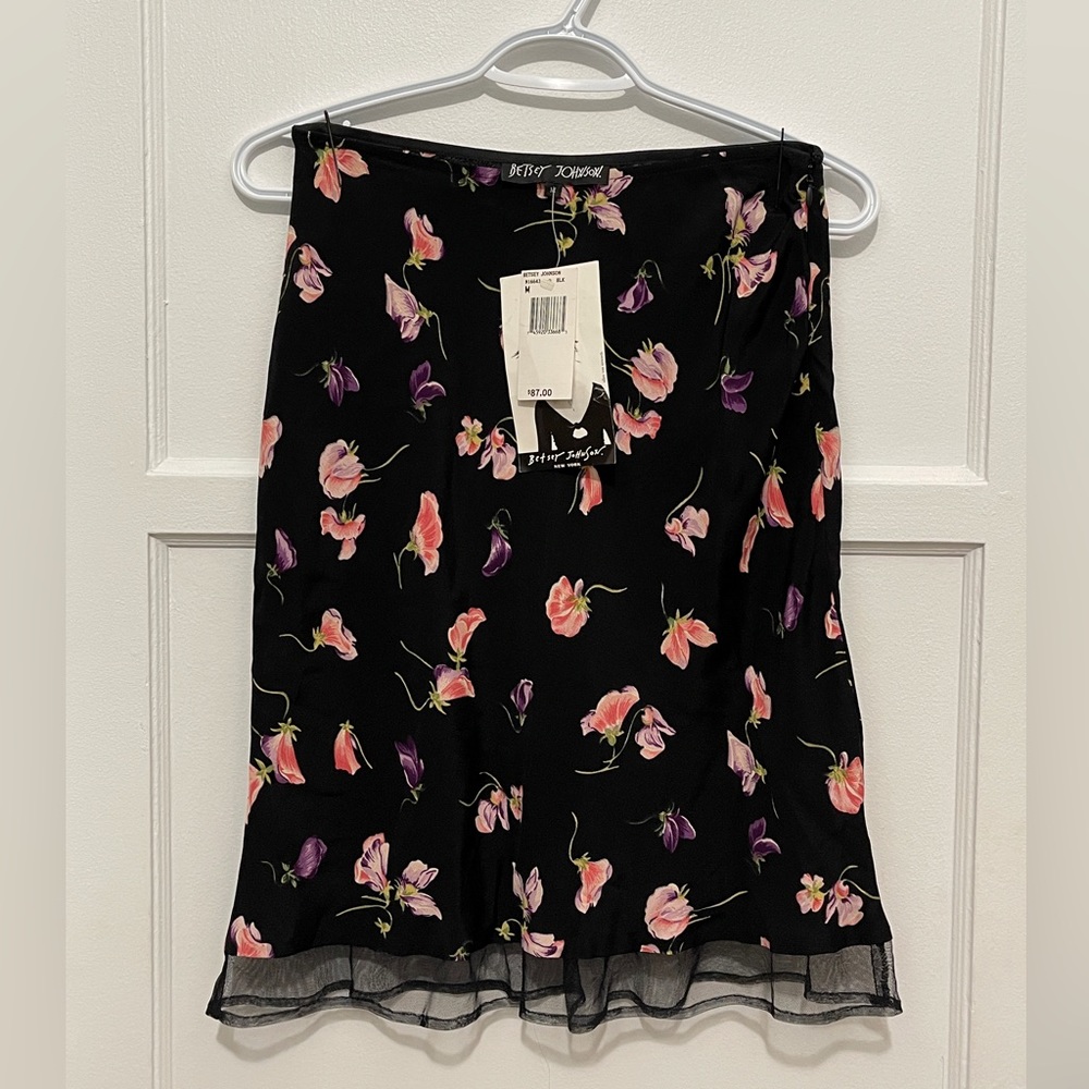 Betsey Johnson Flower Skirt Size Medium